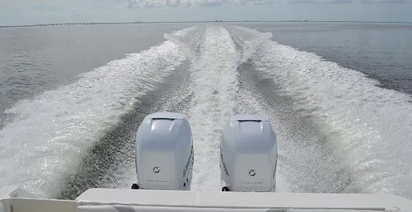 Slide: The Image of Boston Whaler 320 Outrage Cuddy Cabin 2008 - 3