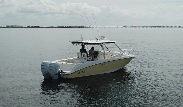 Slide: The Image of Boston Whaler 320 Outrage Cuddy Cabin 2008 - 4