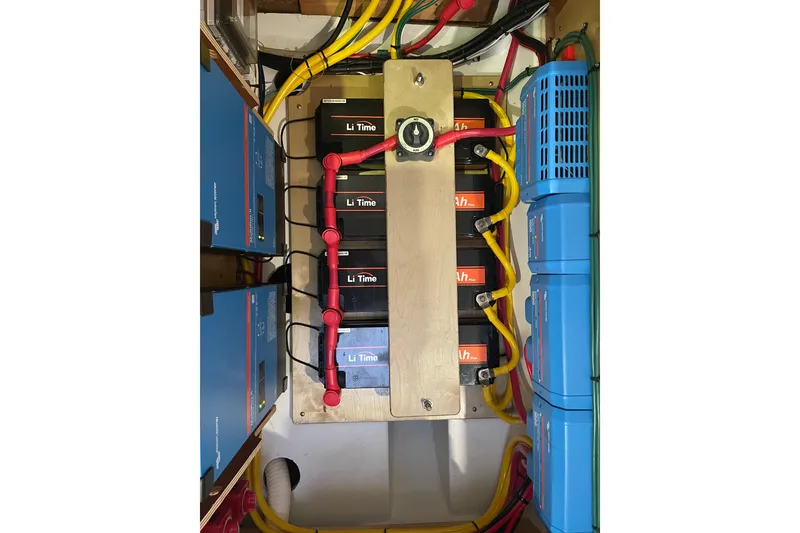 Slide: The Image of Electrical system of a 2014 Lagoon 39 with Li Time batteries and wiring. - 29