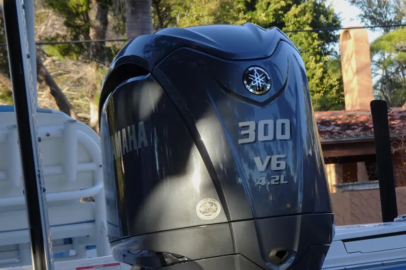 Slide: The Image of Yamaha 300 V6 4.2L outboard engine on 2022 Robalo 246 Cayman boat. - 28