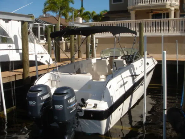 Slide: The Image of Godfrey Hurricane 26 SUNDECK TWIN 150 4 STROKE YAMAHAS 2005 - 1