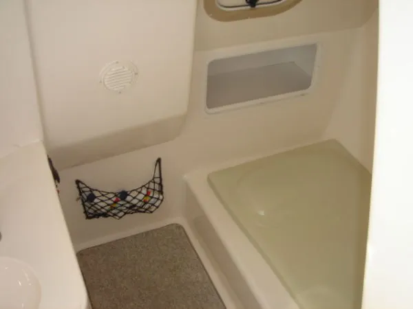 Slide: The Image of Godfrey Hurricane 26 SUNDECK TWIN 150 4 STROKE YAMAHAS 2005 - 6