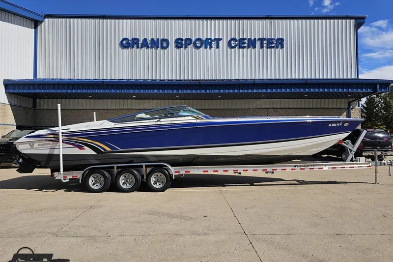 The Image of 2009 Formula 353 FASTech boat on trailer at Grand Sport Center. - 1