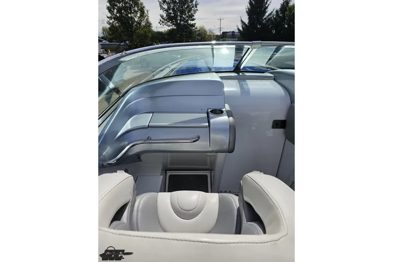Slide: The Image of 2009 Formula 353 FASTech boat interior with sleek design and comfortable seating. - 59