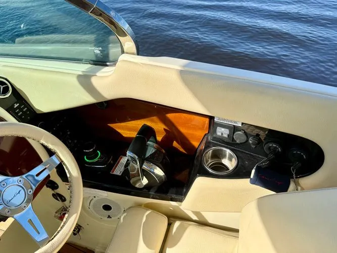 Slide: The Image of 2020 Chris-craft Launch 31 Gt - Image 21 - 21