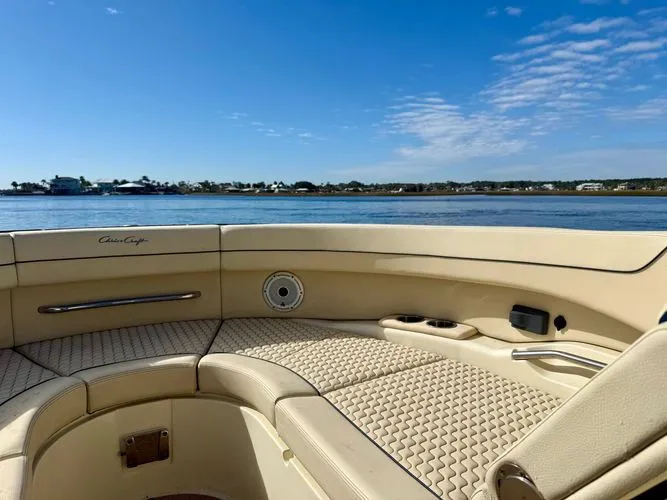 Slide: The Image of 2020 Chris-craft Launch 31 Gt - Image 24 - 24