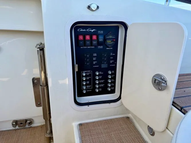 Slide: The Image of 2020 Chris-craft Launch 31 Gt - Image 29 - 29