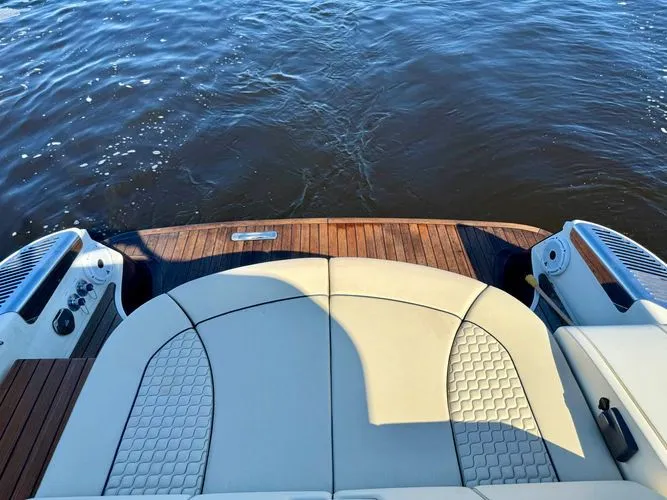 Slide: The Image of 2020 Chris-craft Launch 31 Gt - Image 7 - 7