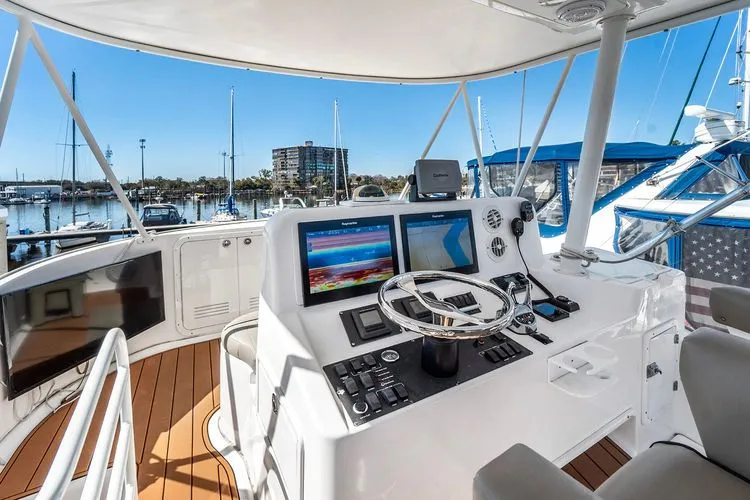 Slide: The Image of 2006 Luhrs Convertible - Image 31 - 31