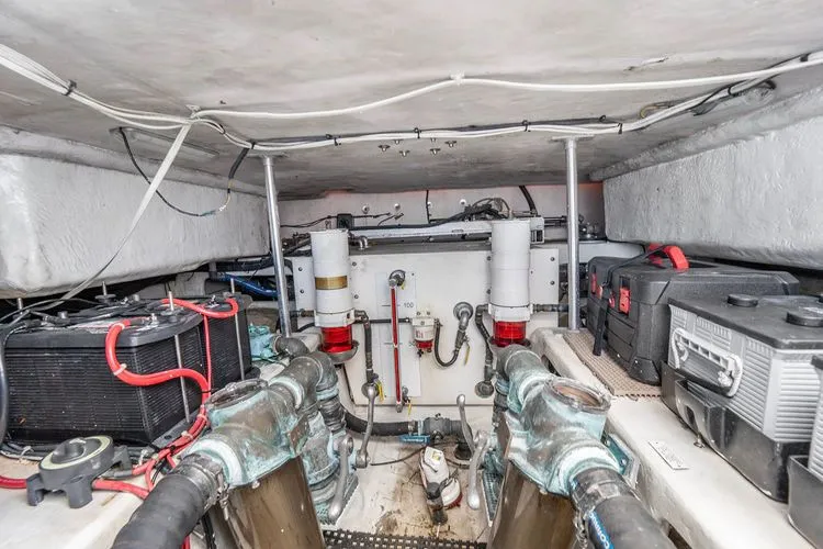 Slide: The Image of 2006 Luhrs Convertible - Image 35 - 35