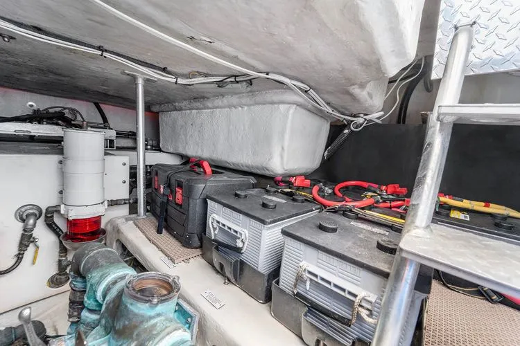 Slide: The Image of 2006 Luhrs Convertible - Image 36 - 36