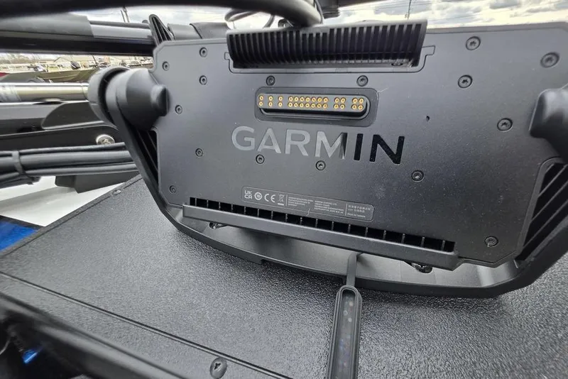 Slide: The Image of Back view of a Garmin device on a 2026 Nitro Z20 XL Pro boat. - 24