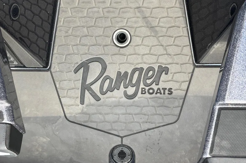 Slide: The Image of Ranger Z520R 2026 boat deck with logo and textured surface. - 11
