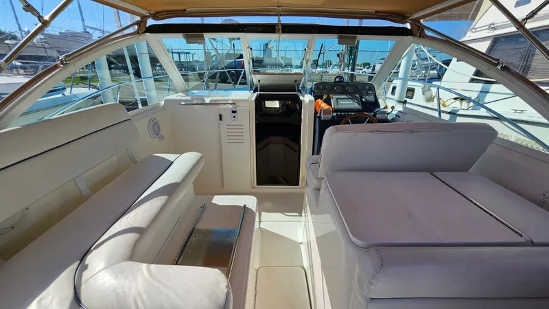 Slide: The Image of Interior of 2006 Tiara Yachts 2900 Coronet with seating area. - 23