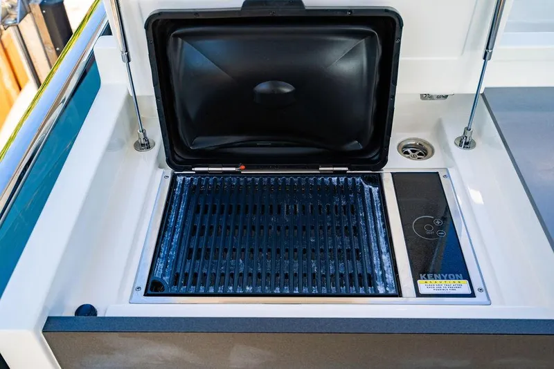 Slide: The Image of Absolute 64 Navetta 2023 - 62