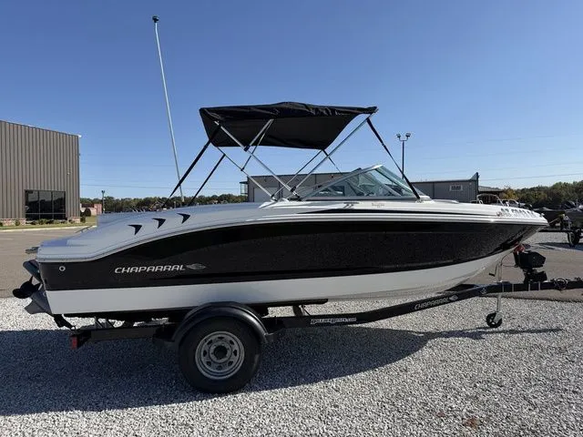 Slide: The Image of Chaparral H2O 19 DELUXE 2018 - 3