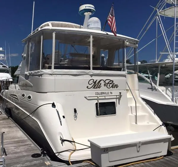 Slide: The Image of Sea Ray Aft Cabin 1999 - 7