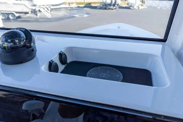 Slide: The Image of Sportsman Masters 227 Bay Boat 2026 - 18