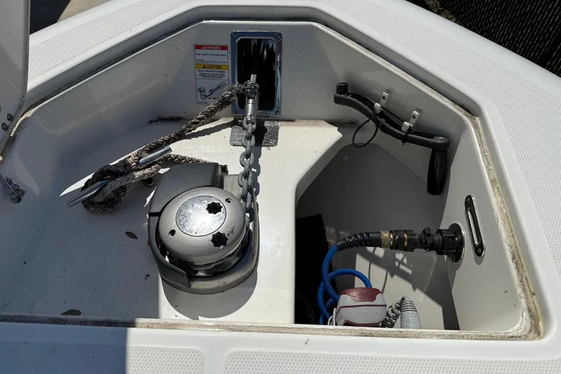 Slide: The Image of Boston Whaler 330 Outrage 2018 - 5