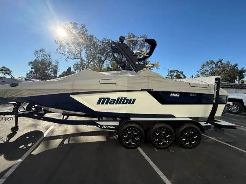 The Image of Malibu Wakesetter 24 MXZ 2022 - 0