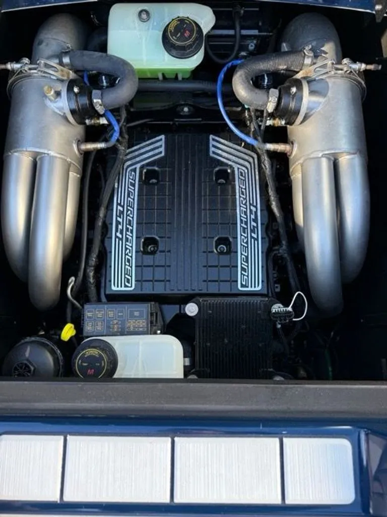 Slide: The Image of Malibu Wakesetter 24 MXZ 2022 - 6