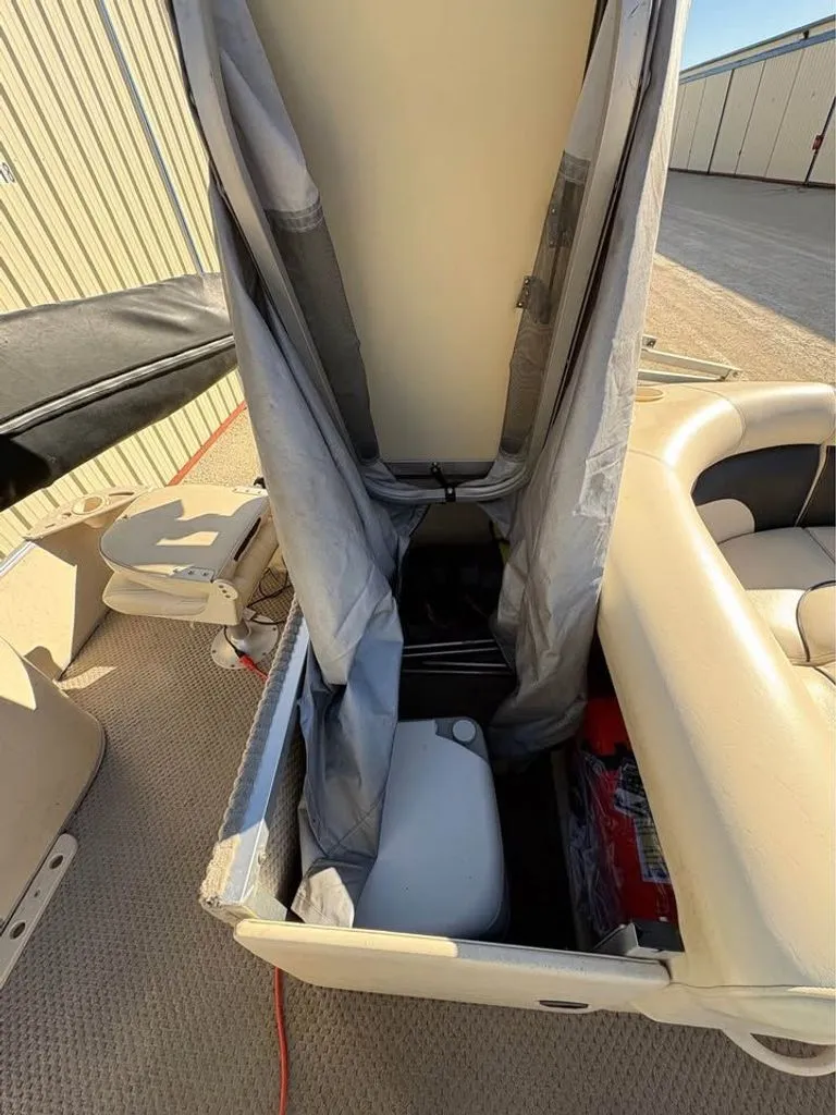 Slide: The Image of Sweetwater 2386DF 2008 - 9