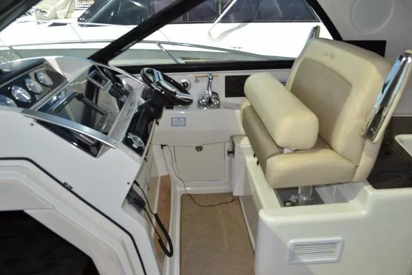 Slide: The Image of Sea Ray 450 Sundancer 2013 - 10