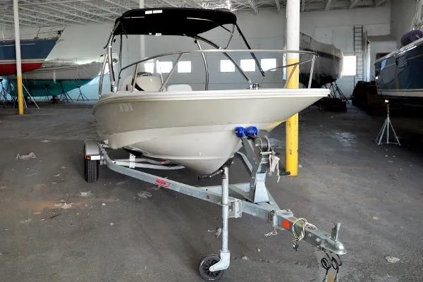 Slide: The Image of Boston Whaler Super Sport 17 2014 - 5