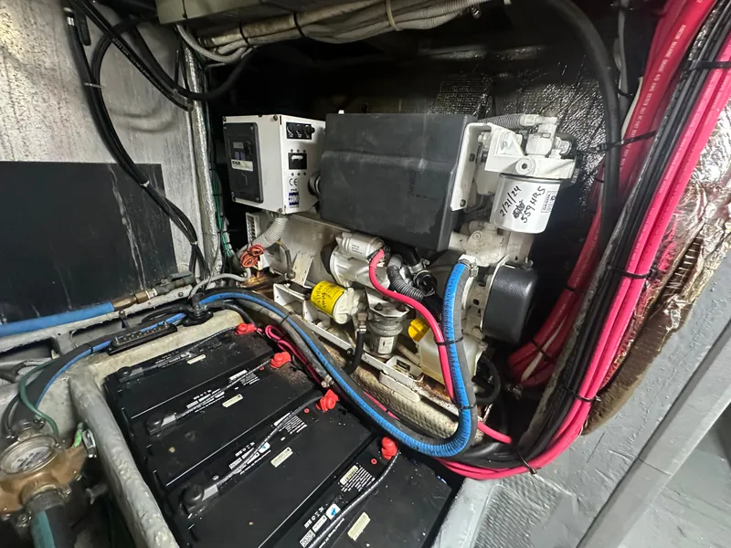 Slide: The Image of Mainship 430 Trawler 1999 - 51