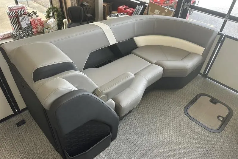 Slide: The Image of Luxurious Evotti 723QL 2026 boat seating with modern gray and black design. - 12