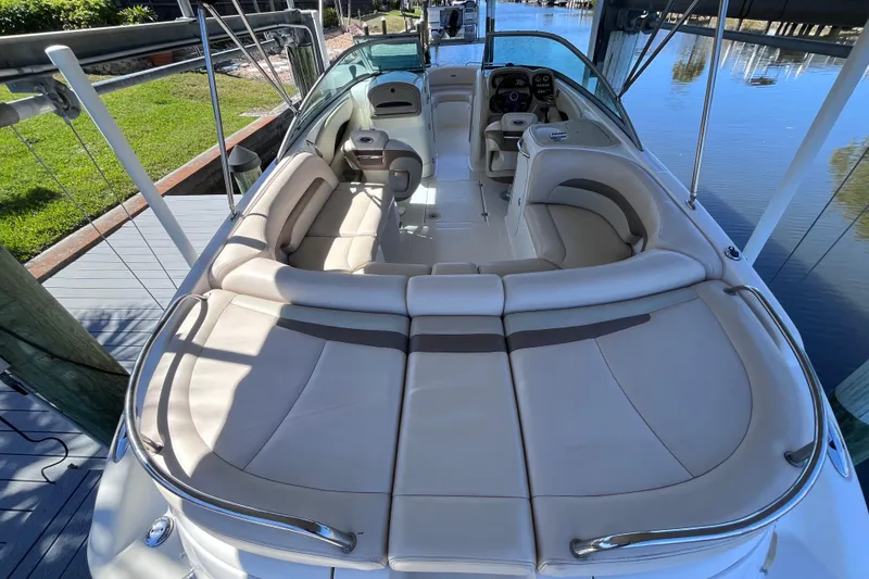 Slide: The Image of 2006 Chaparral 246 SSi boat with spacious seating and elegant interior design. - 43