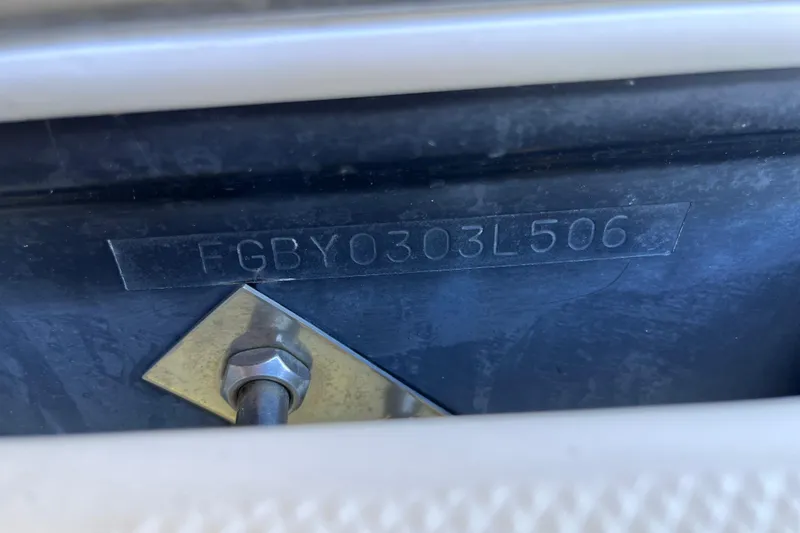 Slide: The Image of Hull identification number on 2006 Chaparral 246 SSi boat. - 54