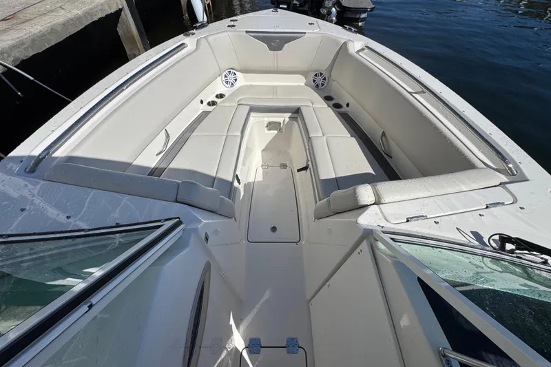 Slide: The Image of 2025 Sailfish 276 DC boat interior with spacious seating and modern design. - 7