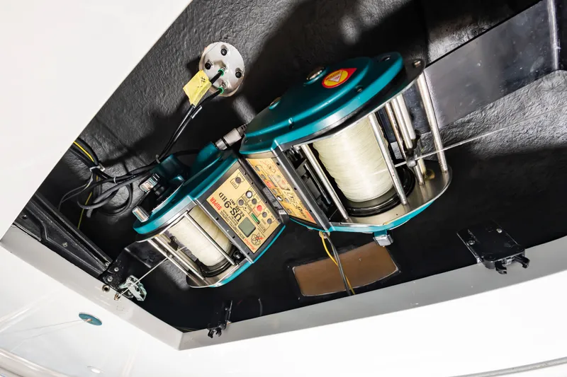 Slide: The Image of Electric fishing reel in Albemarle Spencer Edition 2024 boat. - 16