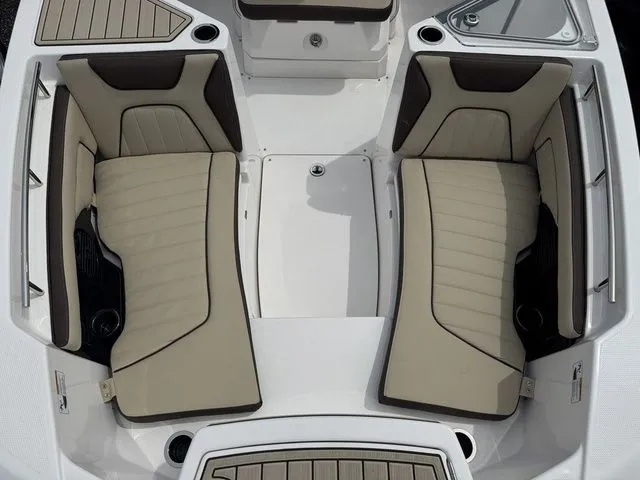 Slide: The Image of Yamaha 255 FSH Sport E 2025 - 21