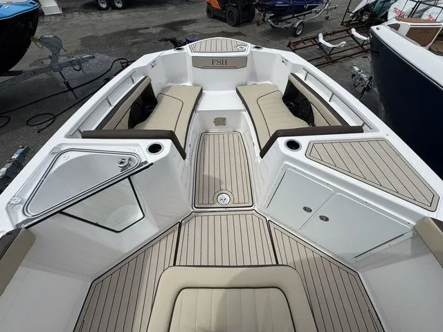 Slide: The Image of Yamaha 255 FSH Sport H 2025 - 8