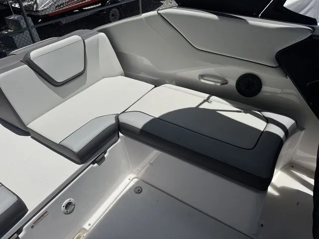 Slide: The Image of Yamaha AR250 2025 - 29