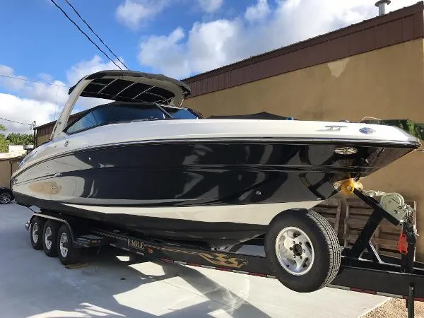 Slide: The Image of Sea Ray 300 SLX 2012 - 2
