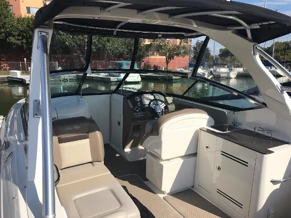 Slide: The Image of Sea Ray 300 SLX 2012 - 5