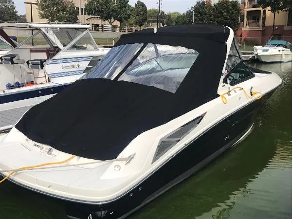 Slide: The Image of Sea Ray 300 SLX 2012 - 9