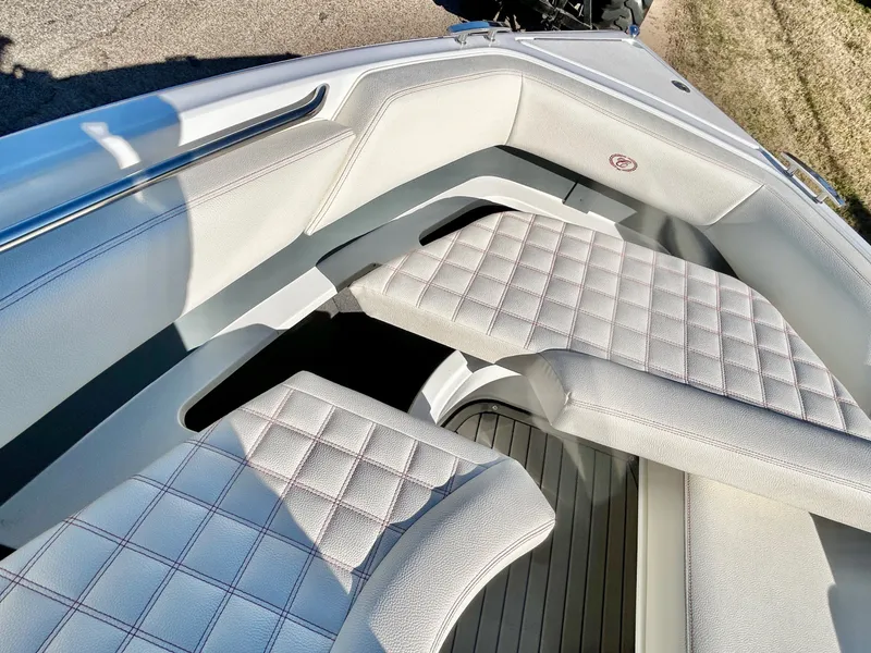 Slide: The Image of Cobalt R7 2020 - 18