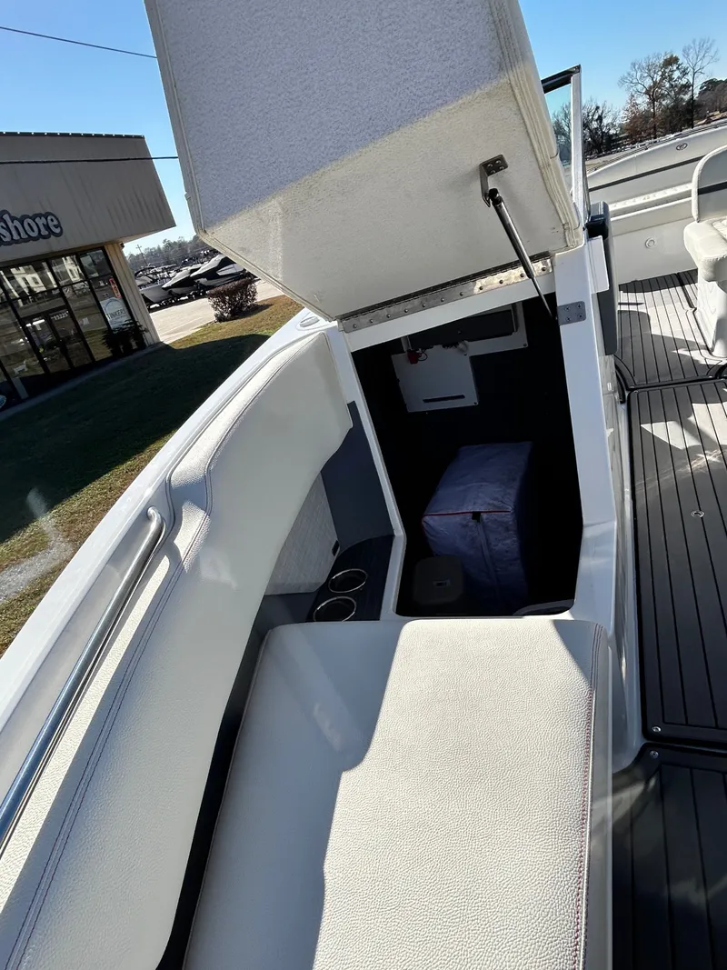 Slide: The Image of Cobalt R7 2020 - 20