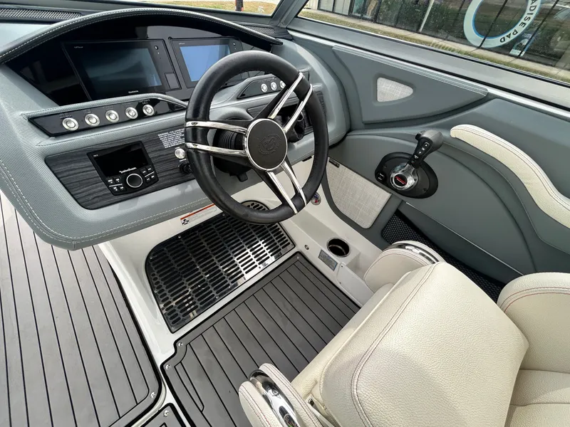 Slide: The Image of Cobalt R7 2020 - 25