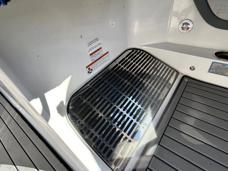 Slide: The Image of Cobalt R7 2020 - 31