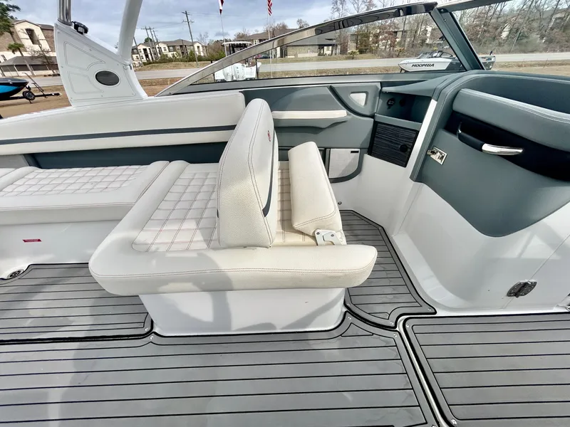 Slide: The Image of Cobalt R7 2020 - 33