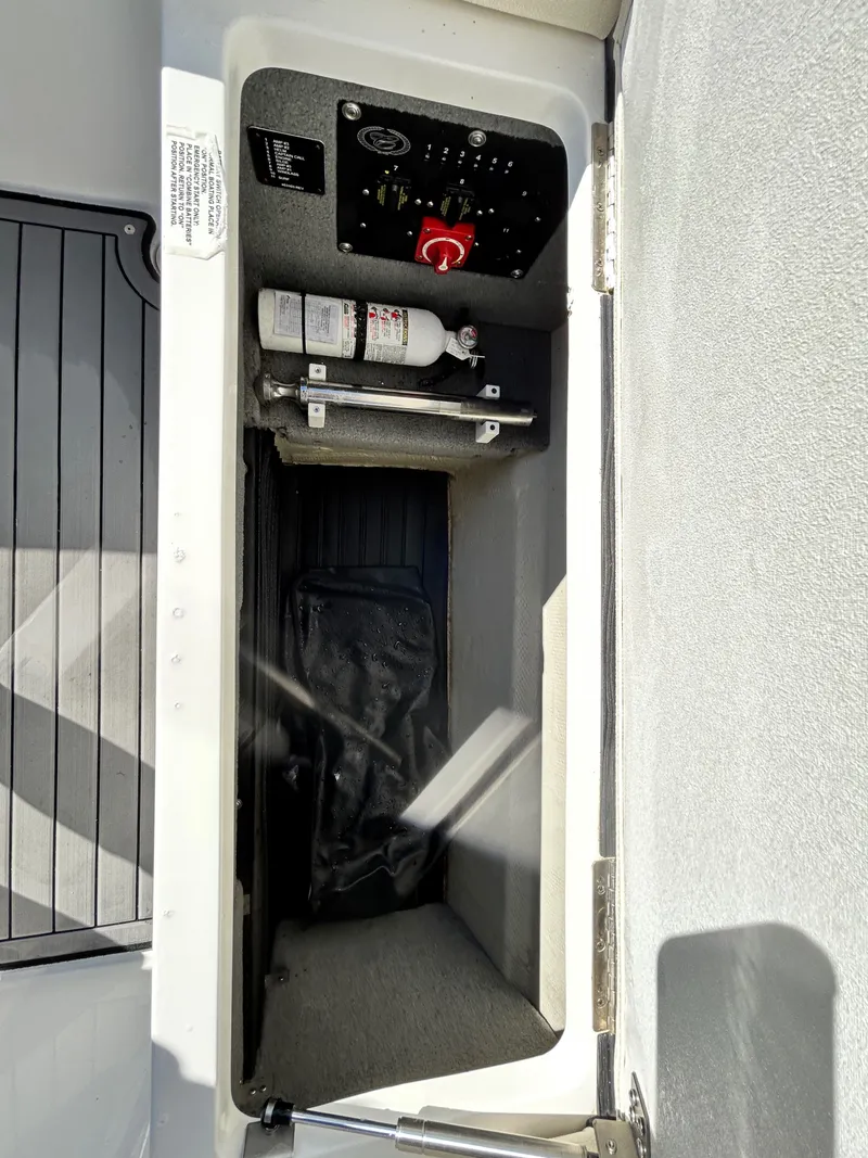 Slide: The Image of Cobalt R7 2020 - 43