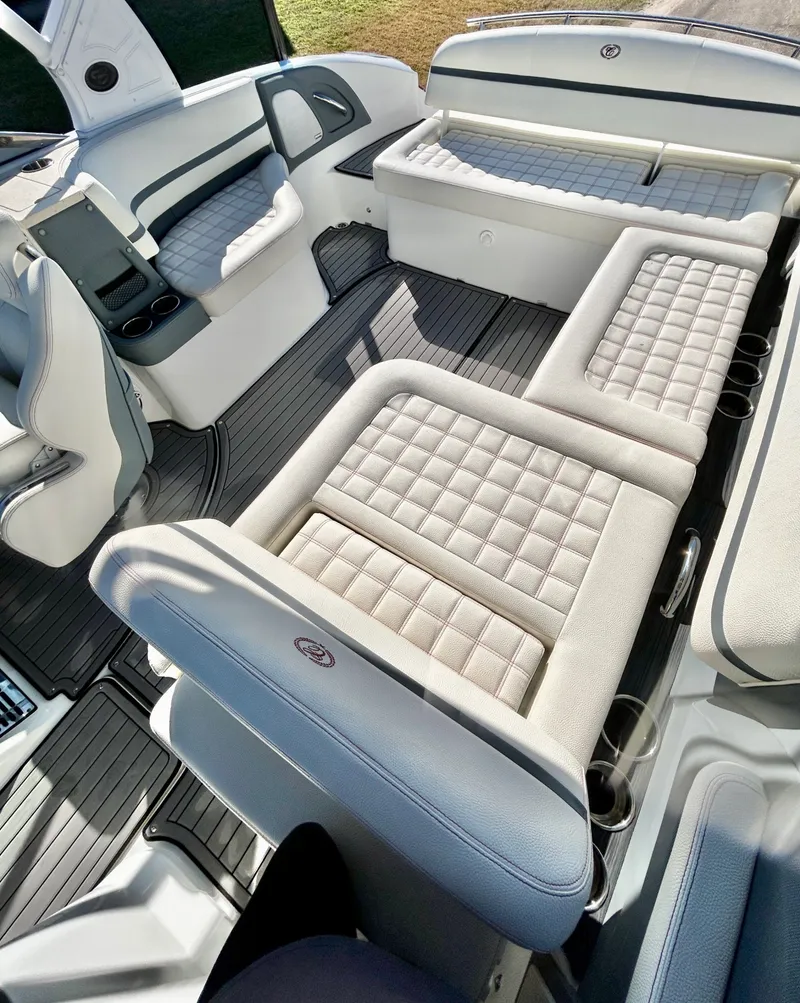 Slide: The Image of Cobalt R7 2020 - 44