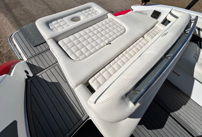 Slide: The Image of Cobalt R7 2020 - 56