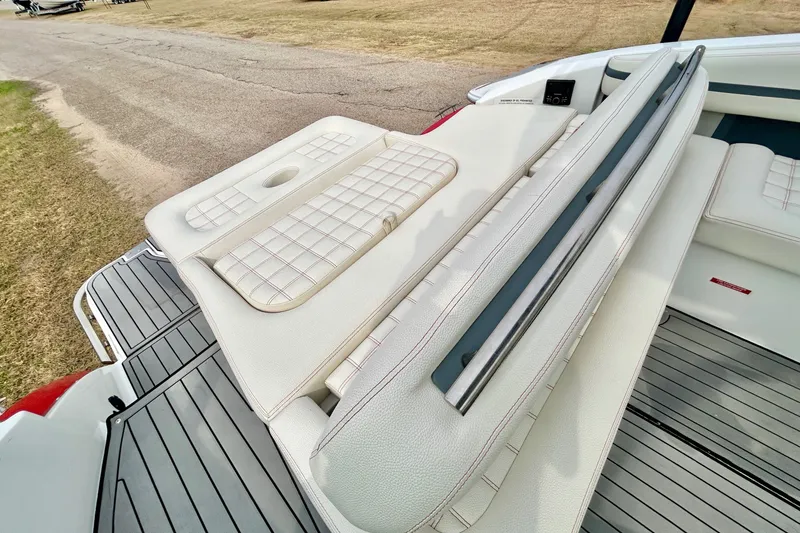 Slide: The Image of Cobalt R7 2020 - 57