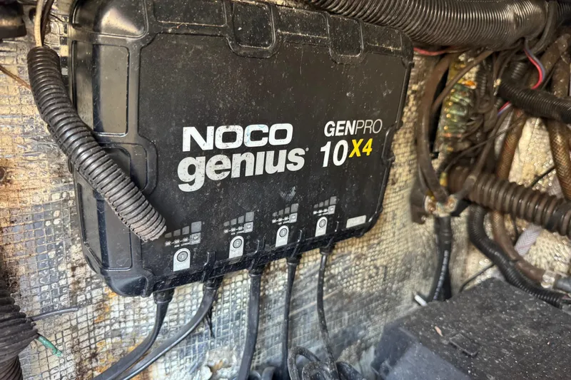 Slide: The Image of NOCO Genius GENPRO 10X4 charger in 2002 Sport-Craft 3150 Sportfish boat. - 51